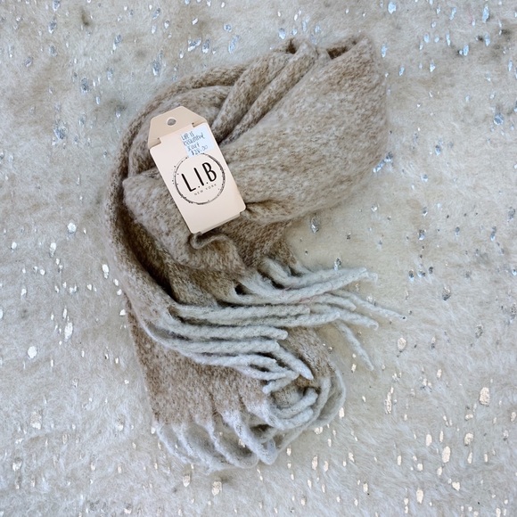 Life is Beautifu Accessories - Oatmeal Scarf Life is Beautifu Accessories - Oatmeal Scarf